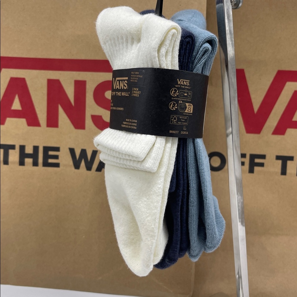 VANS. HALF CREW
HAUTEUR CHENLE CALCETIN DE MEDIA CAÑA
"OFF THE WALL"
3 PACK - Picture 5 of 16